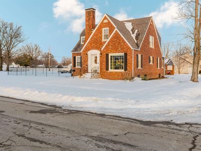 100 N 11th St, Herrin, IL, 62948