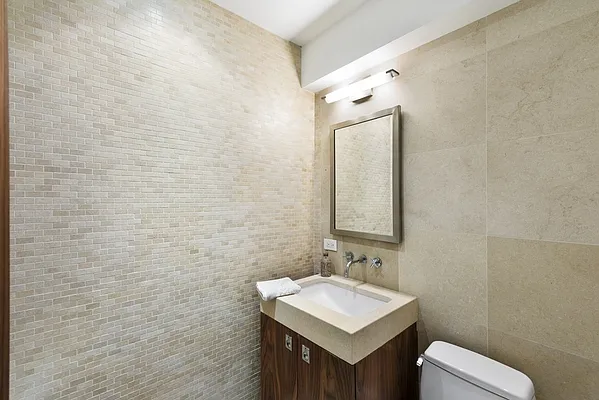 Sold by Nest Seekers International | media 10