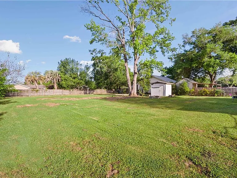 9032 Ingleside Ave #A — Photo 22