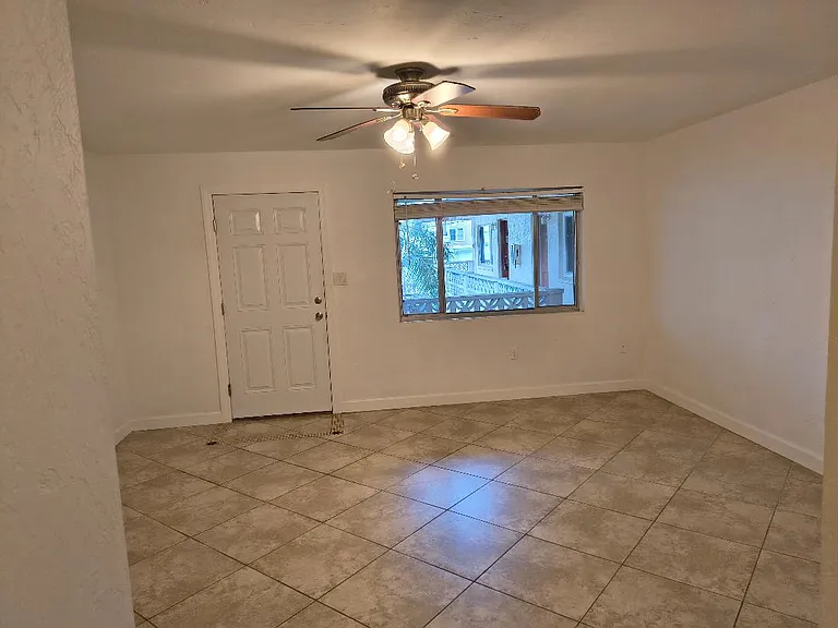 102 S Peninsula Dr #204 — Photo 2