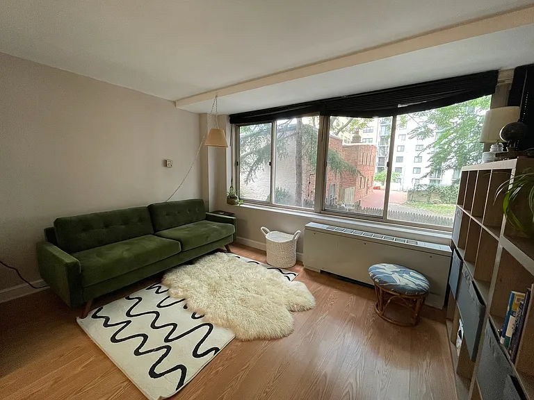 922 24th St NW #103 — Photo 4