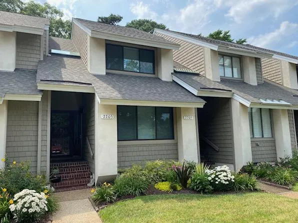 2203 Waterspoint Pl, Virginia Beach, VA 23455
