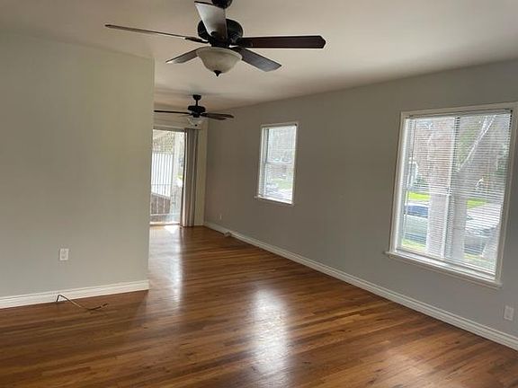 2nd image of 530 N Rosemary Ln #530