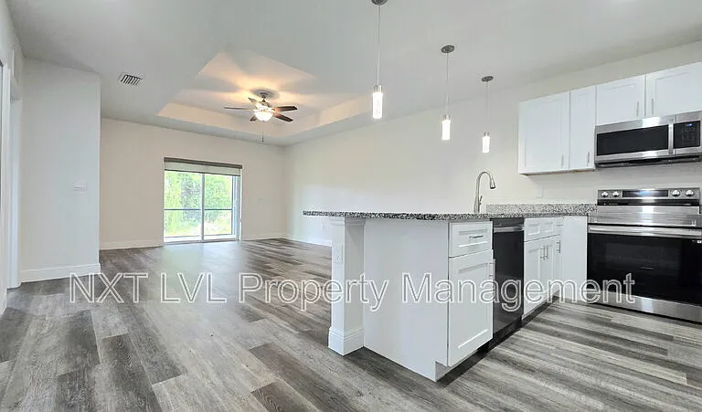 5050 Jones Dr — Photo 5
