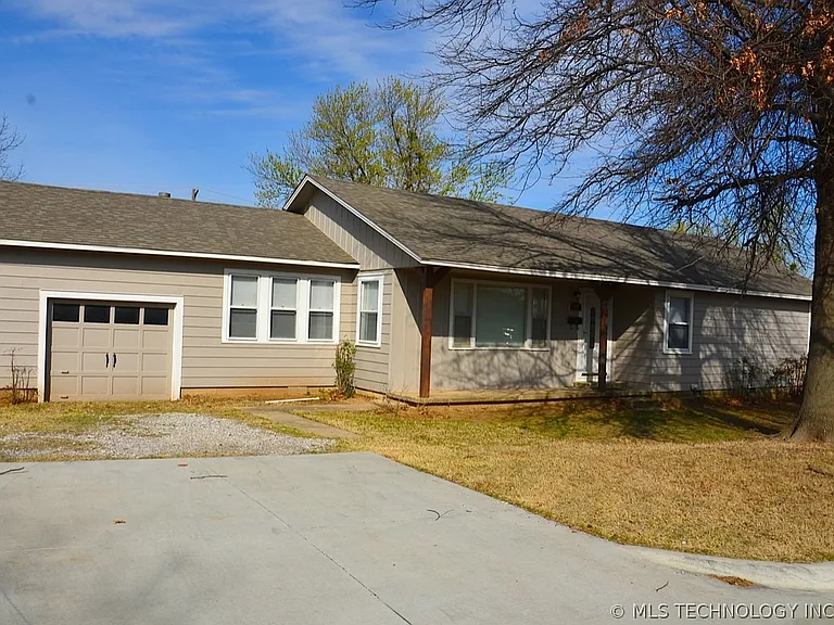 726 S Apple St — Photo 3