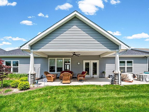 5th image of 321 Hayloft Dr