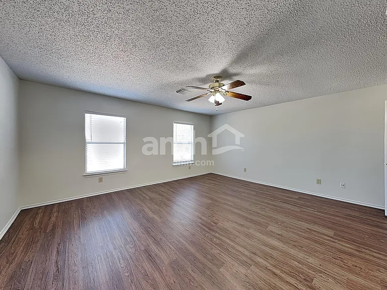 8043 Cantura Mls — Photo 10