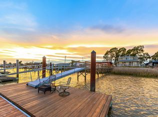 1588 Milton Rd, Napa, CA 94559