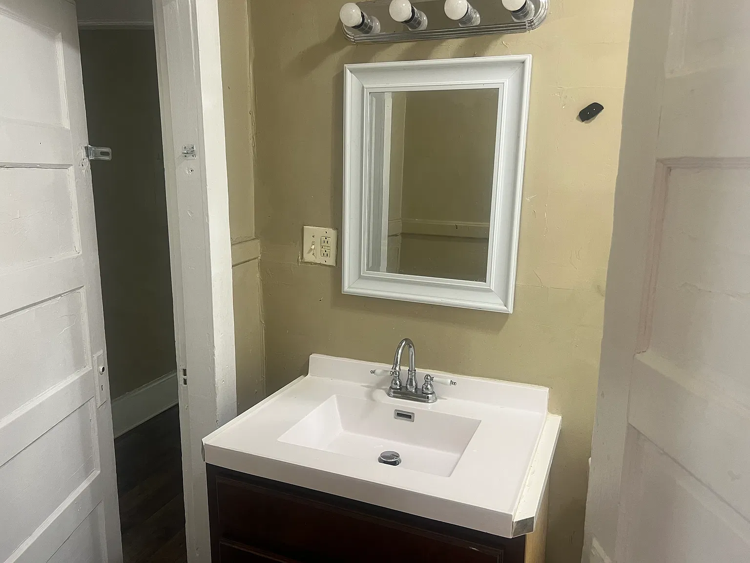 1315 Nutwood Street — Photo 3