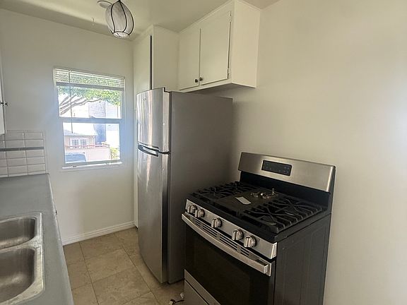 5th image of 1350 Franklin St APT 3