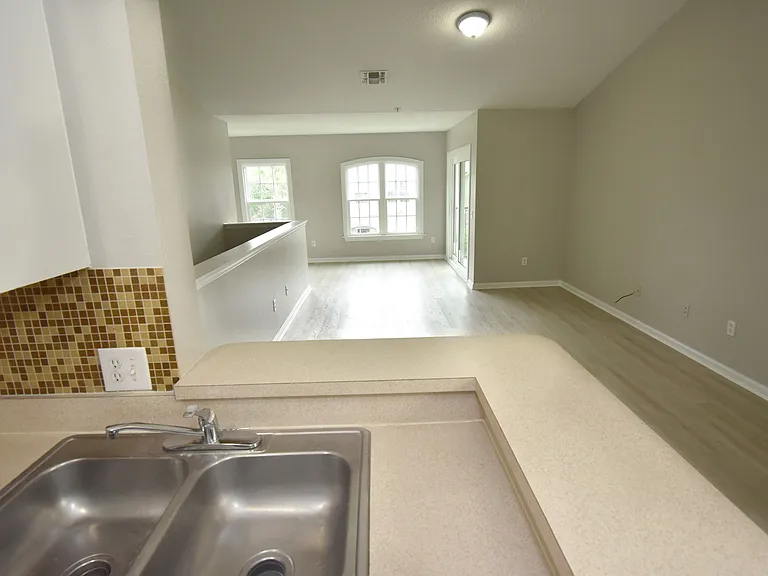 6548 Swissco Dr #622 — Photo 8