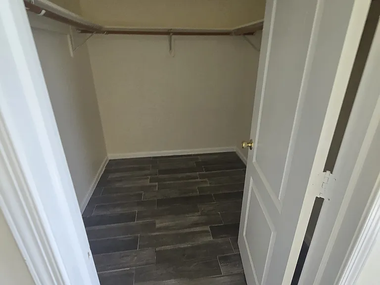 429 S 19th St #G2 — Photo 3