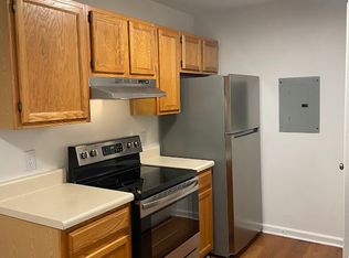 416 Acorn Grove Ln #H, Chesapeake, VA 23320