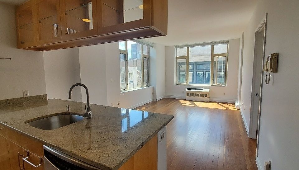 1st image of 161 E 110th St APT 5F