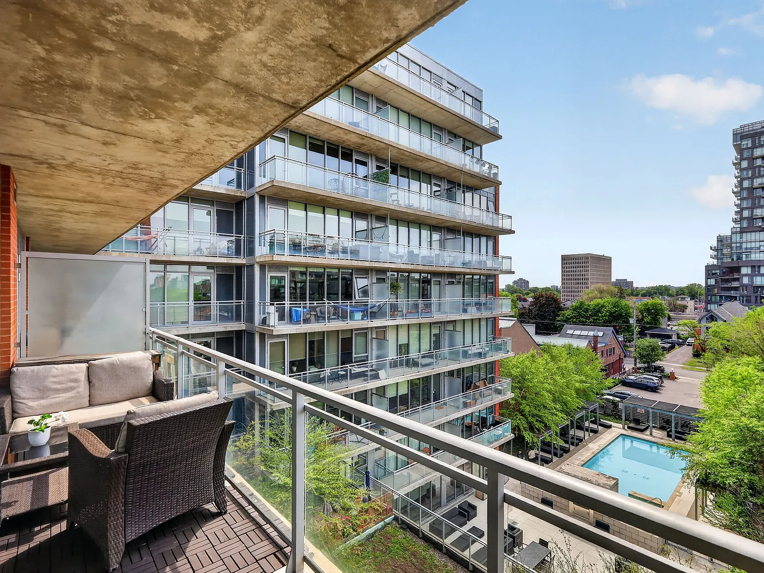 1 bed, 694 sqft, $2,200 — Photo 4