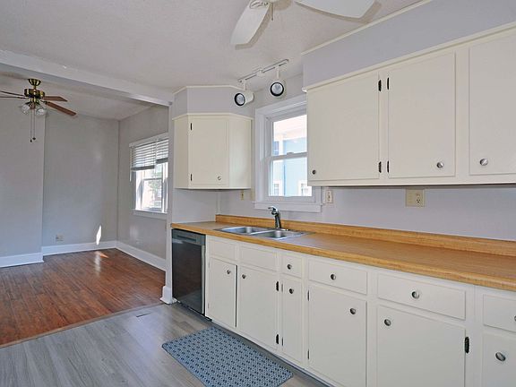 3rd image of 1702 Dayton Ave