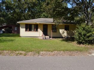 1009 S Arceneaux Ave, Gonzales, LA 70737