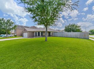 5435 Ginseng Dr, Baytown, TX 77521