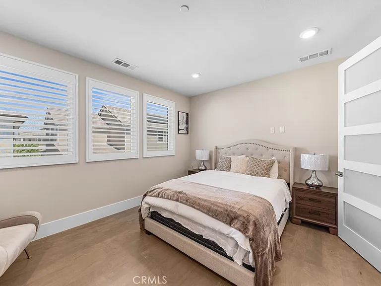 57 Ray — Photo 28