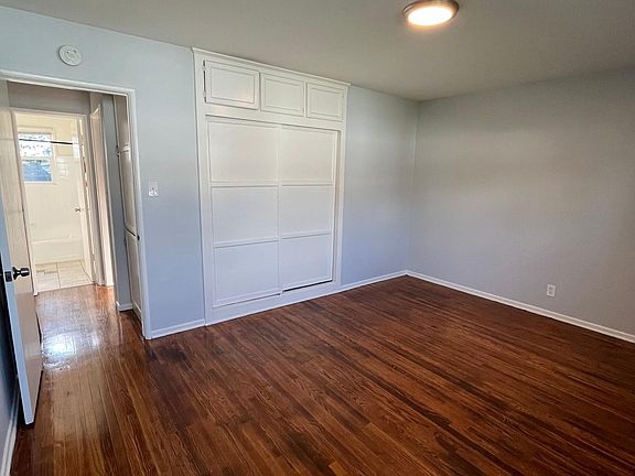 5th image of 1548 W 20th St #1548