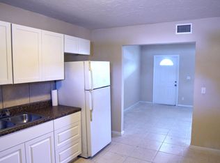 665 SW 8th St #1, Belle Glade, FL 33430