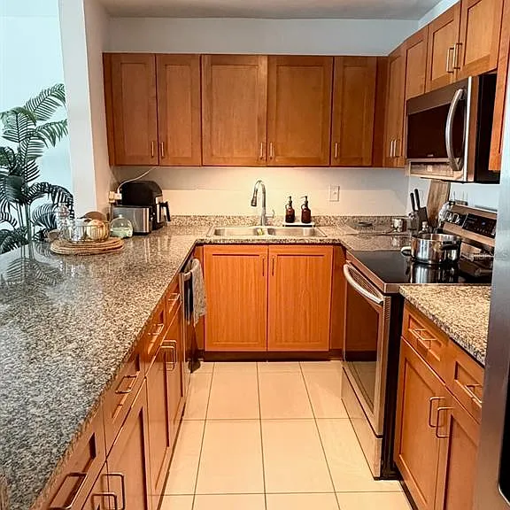 1554 Lopez Landron #1 — Photo 2