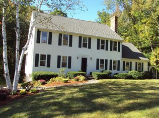 11 Glen Ct, Sutton, MA 01590