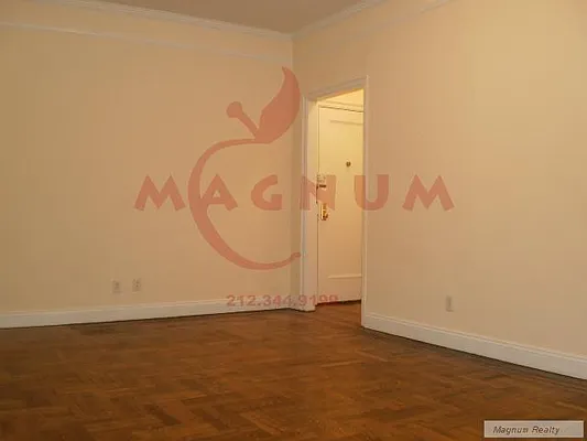 Rented by Magnum Realty Holdings, LLC | media 27