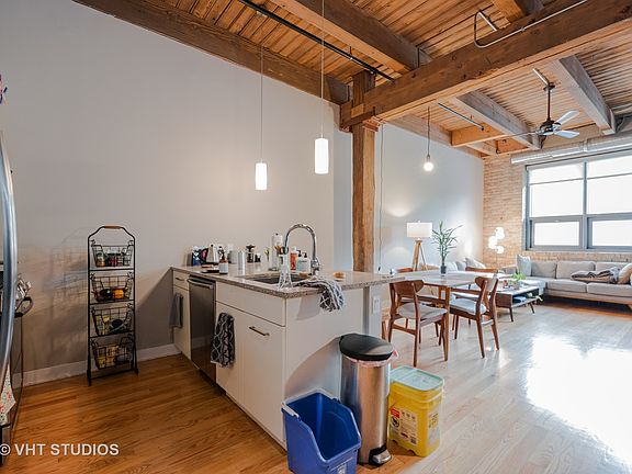 5th image of 1800 W Grace St Unit 105