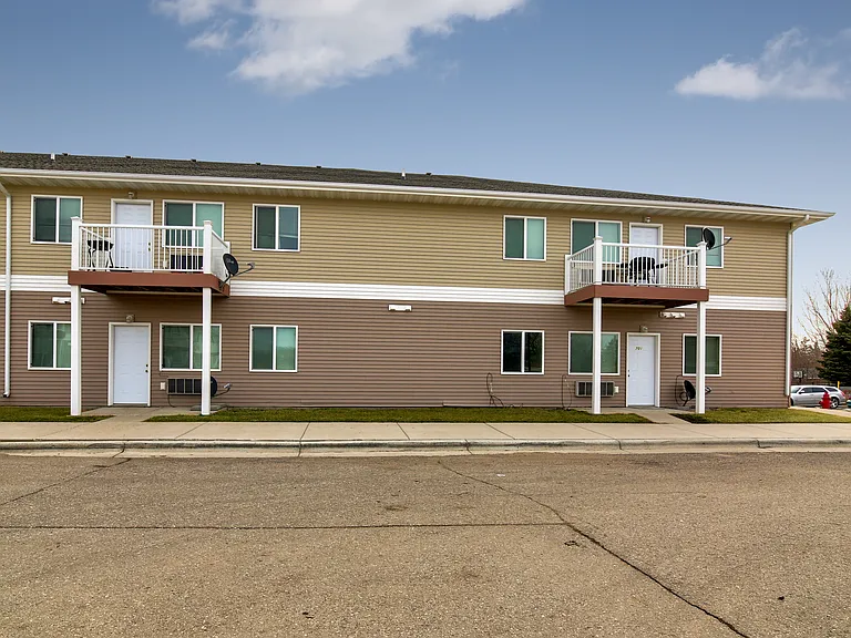 Dakota Point Apartments — Photo 30