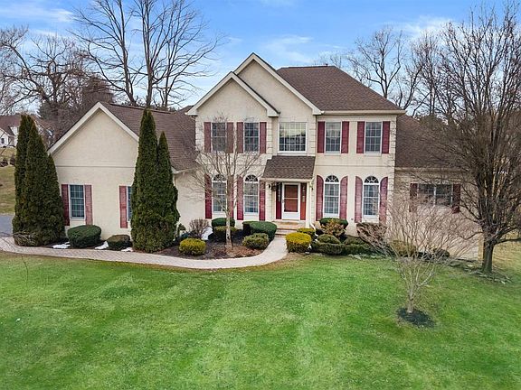 2nd image of 411 Harrison Dr