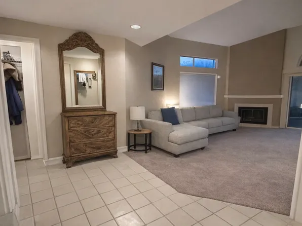 2143 Royal Lytham Gln, Escondido, CA 92026