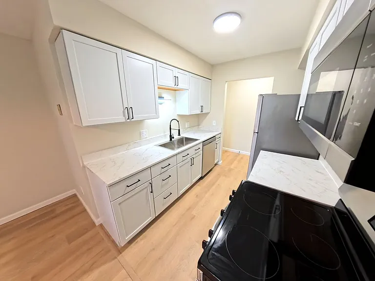 2519 Culver Road Apartments — Photo 22