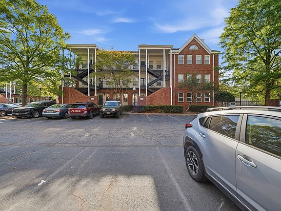 5th image of 205 Westover Ave APT 1-203