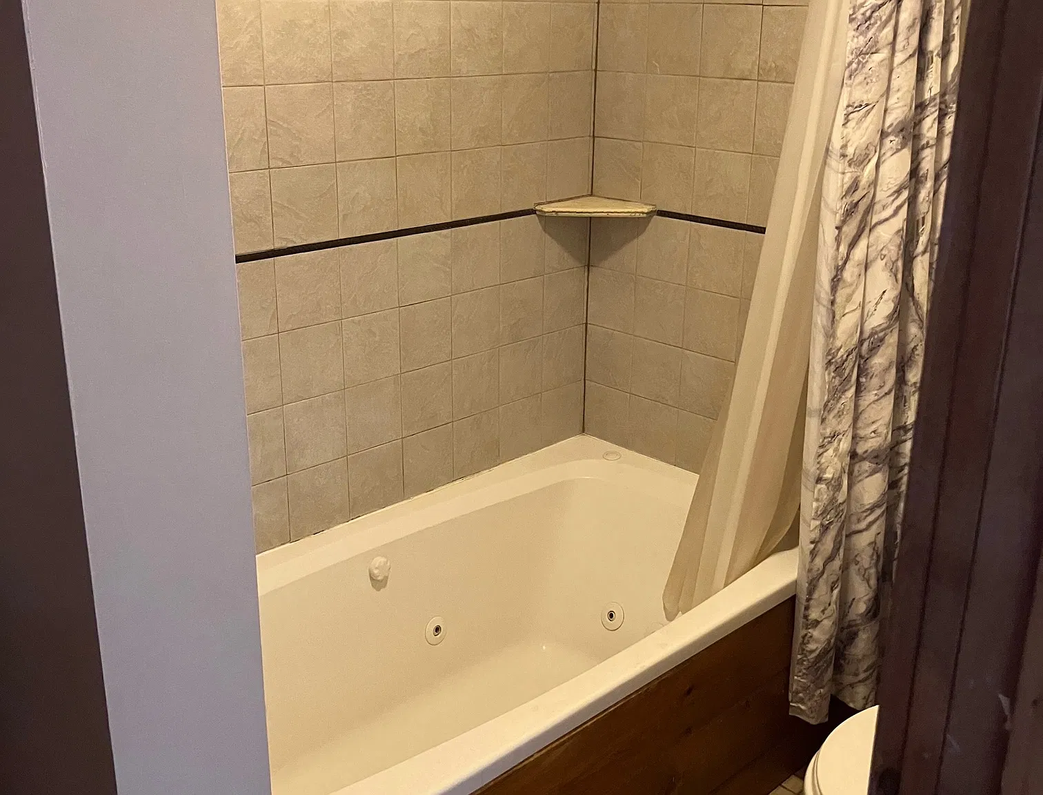 1 bed, 950 sqft, $1,050 — Photo 4