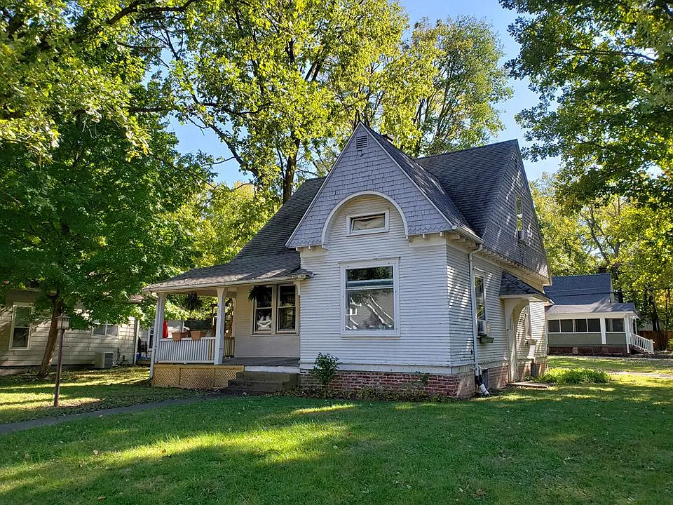 411 W Springfield Ave #B