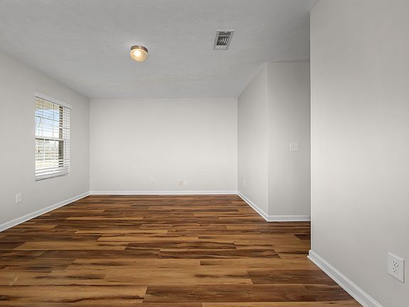 5th image of 3520 Boxelder Way