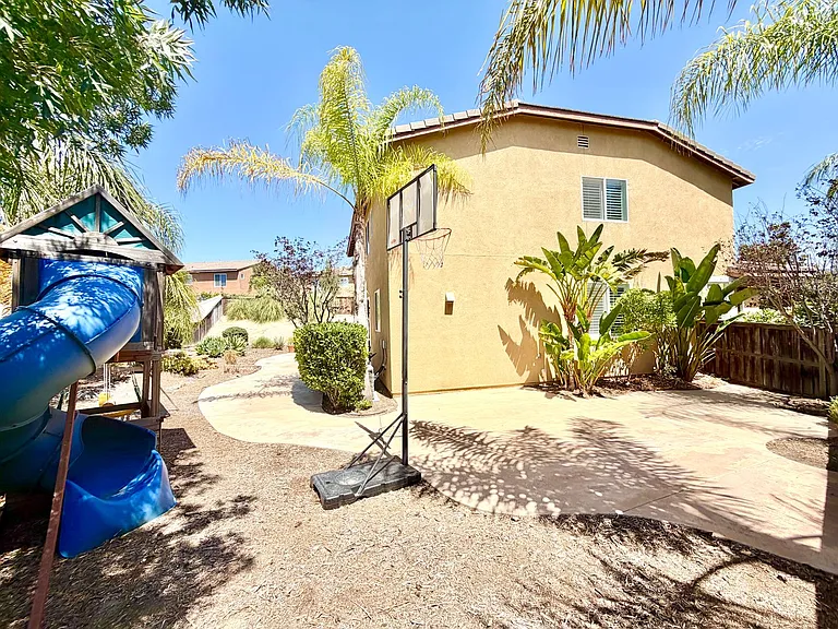 46383 Vianne Ct — Photo 36