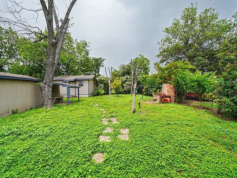 12715 Middle Ln — Photo 38
