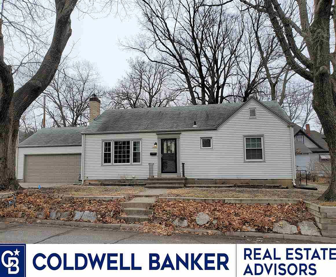 1330 N 11th St Manhattan Ks 66502 Zillow