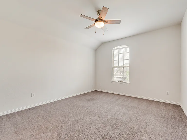 5805 Fuder Dr — Photo 8