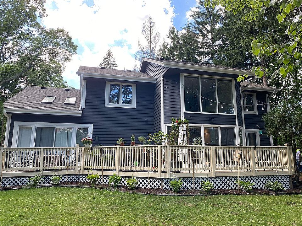 2nd image of 2070 S Parkside Dr