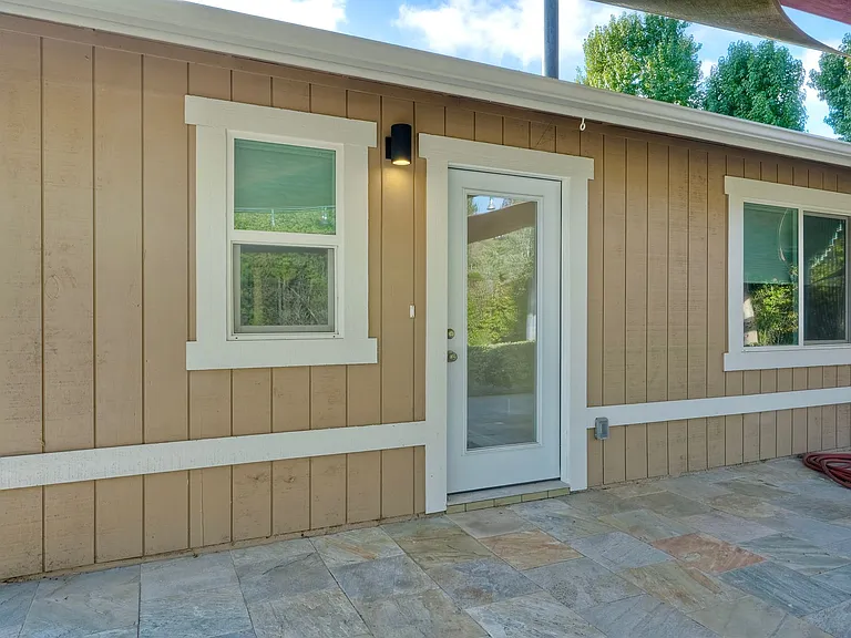 1326 Berryman Cyn #A — Photo 2