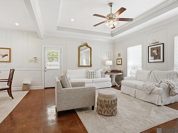 4th image of 21 Pecan Grove Ct