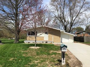 2019 Saint Michael Ct N, Highland, IL 62249