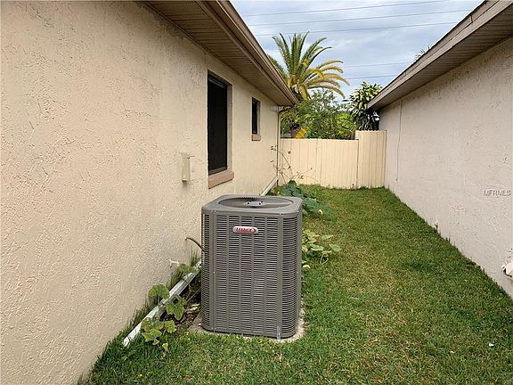 2nd image of 861 Horseshoe Bay Dr
