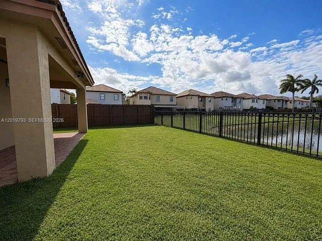 11339 SW 243rd Ter — Photo 3