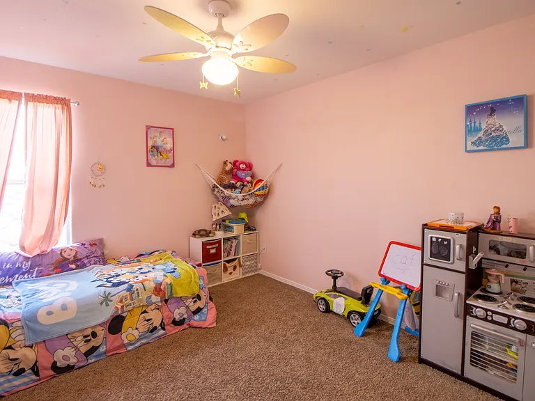 3913 Pearl Ct — Photo 6