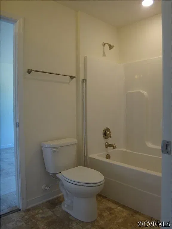 5 bed, 4.5 bath, 2952 sqft, $3,750 — Photo 4