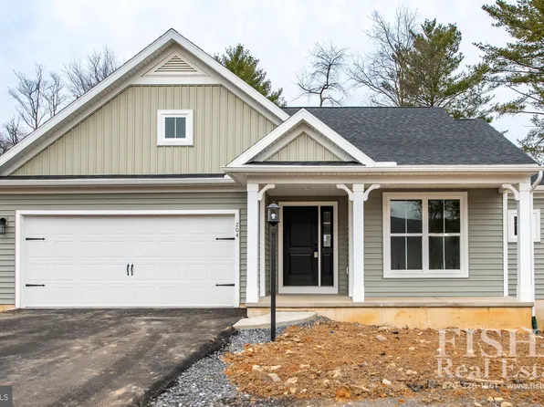204 Whitetail Cir, Mill Hall, PA 17751
